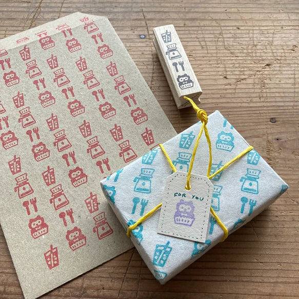 Hankodori はんこどり 0272 - Connected raccoon cake