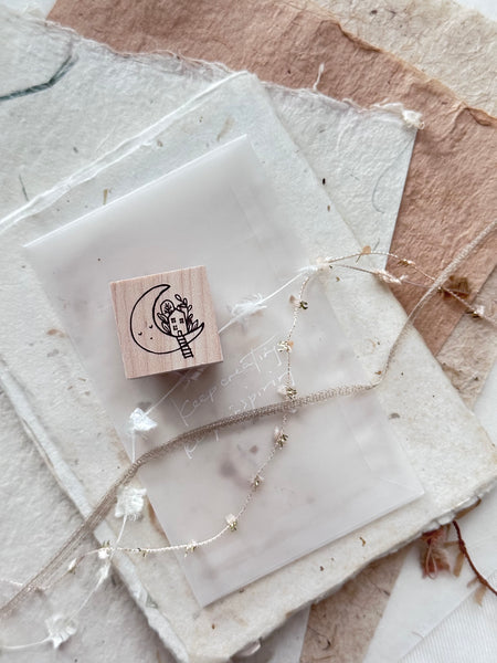 Tiny Things - Explore Rubber Stamp Series - Nove Production