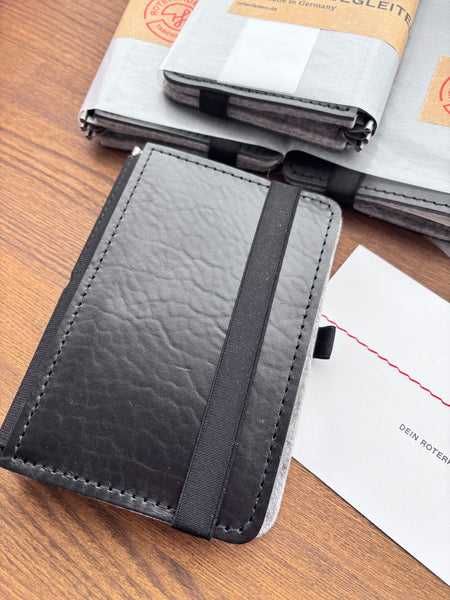 Roterfaden Taschenbegleiter x TSS Collaboration A6 Size TSS_25