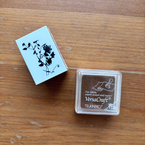 Yohaku Stamp Clematis + Versacraft Ink Pad Set