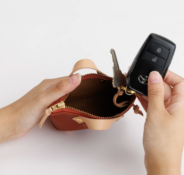 2026 PRE-ORDER All Leather Engineer Key Case