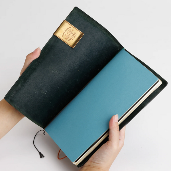 2026 PRE-ORDER Clip Pen Holder - Pull-up Leather