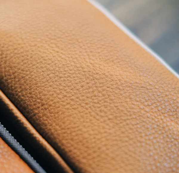 [Pebble Nume/Nubuck] Leather Zip Pen Case by &Liebe | Made in Japan