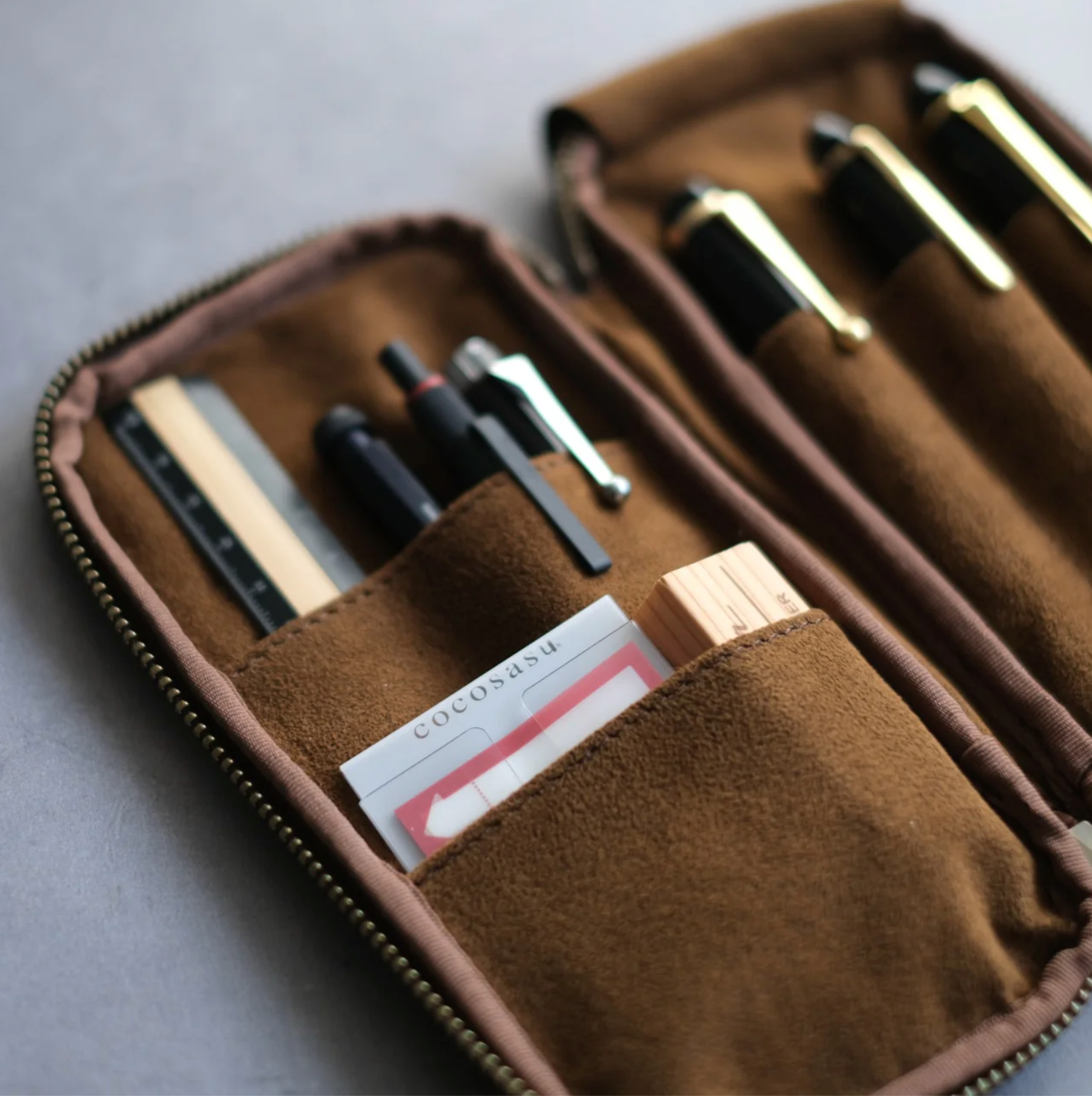Leather Zip Pen Case by &Liebe Made in Japan Tochigi Leather – The